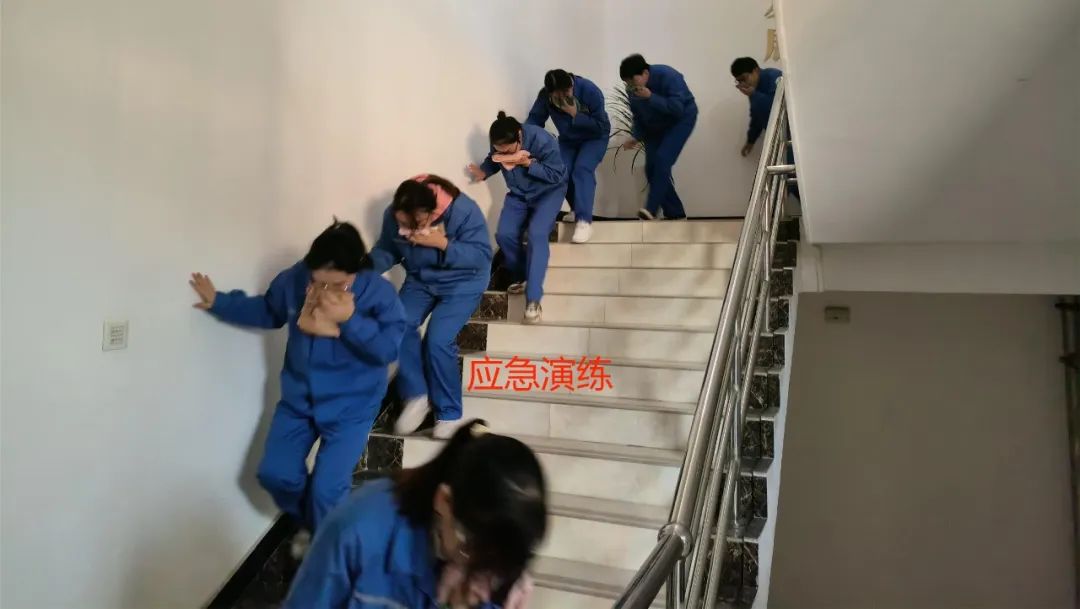 1702364071697503.jpg 3.jpg